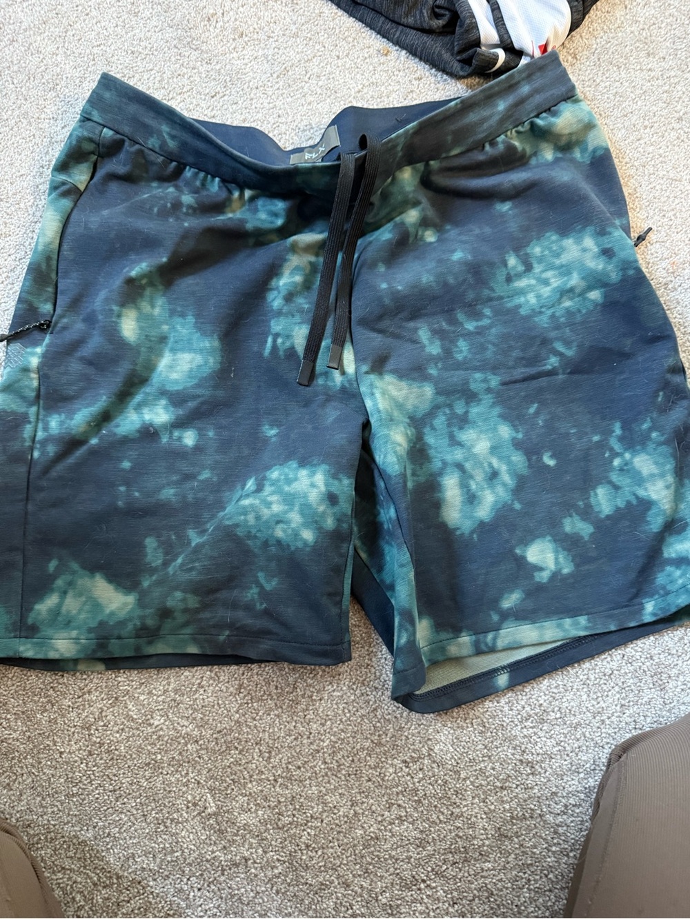 Men's Athletic Tie-Dye Performance Shorts - Green & Black